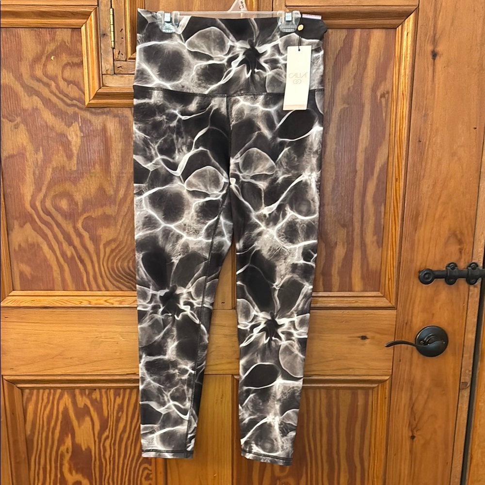 Calia Essentials Black and Gray Leggings 7/8 Stretchy Fit
